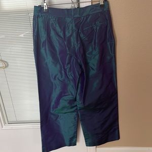 🎄Iridescent wide leg 100% silk pants. Size 4 🎁